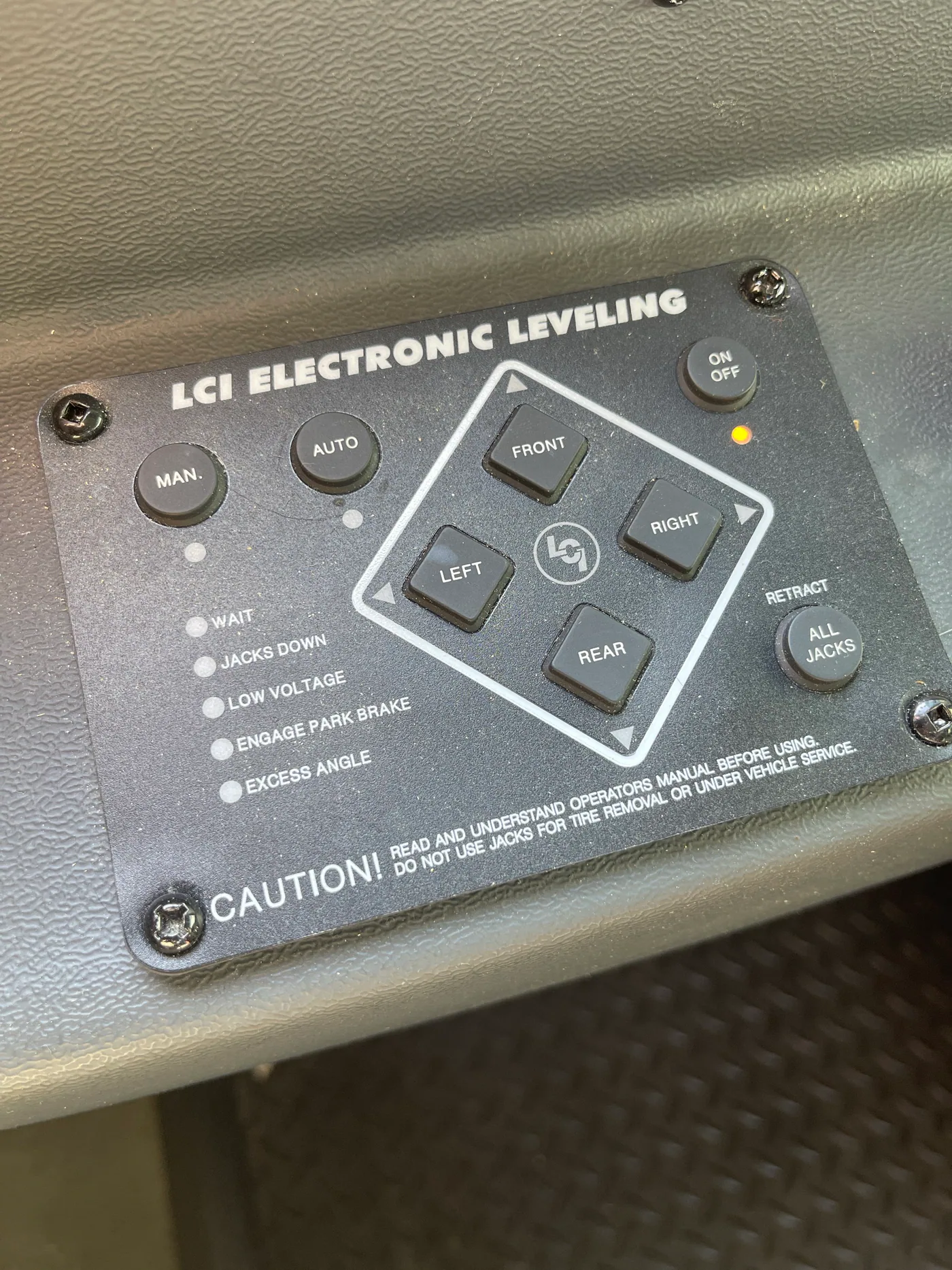 LCI electronic leveling panel with manual, auto, individual jack and retract controls